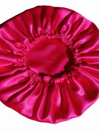 Satin cap, a smart choice for protecting hair against friction and damage.